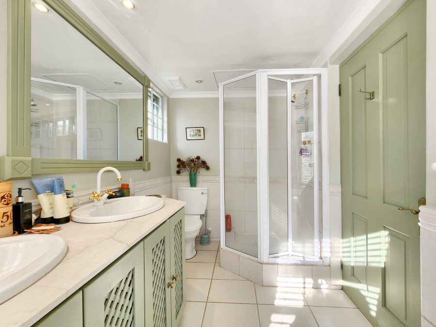 3 Bedroom Property for Sale in Newlands Western Cape